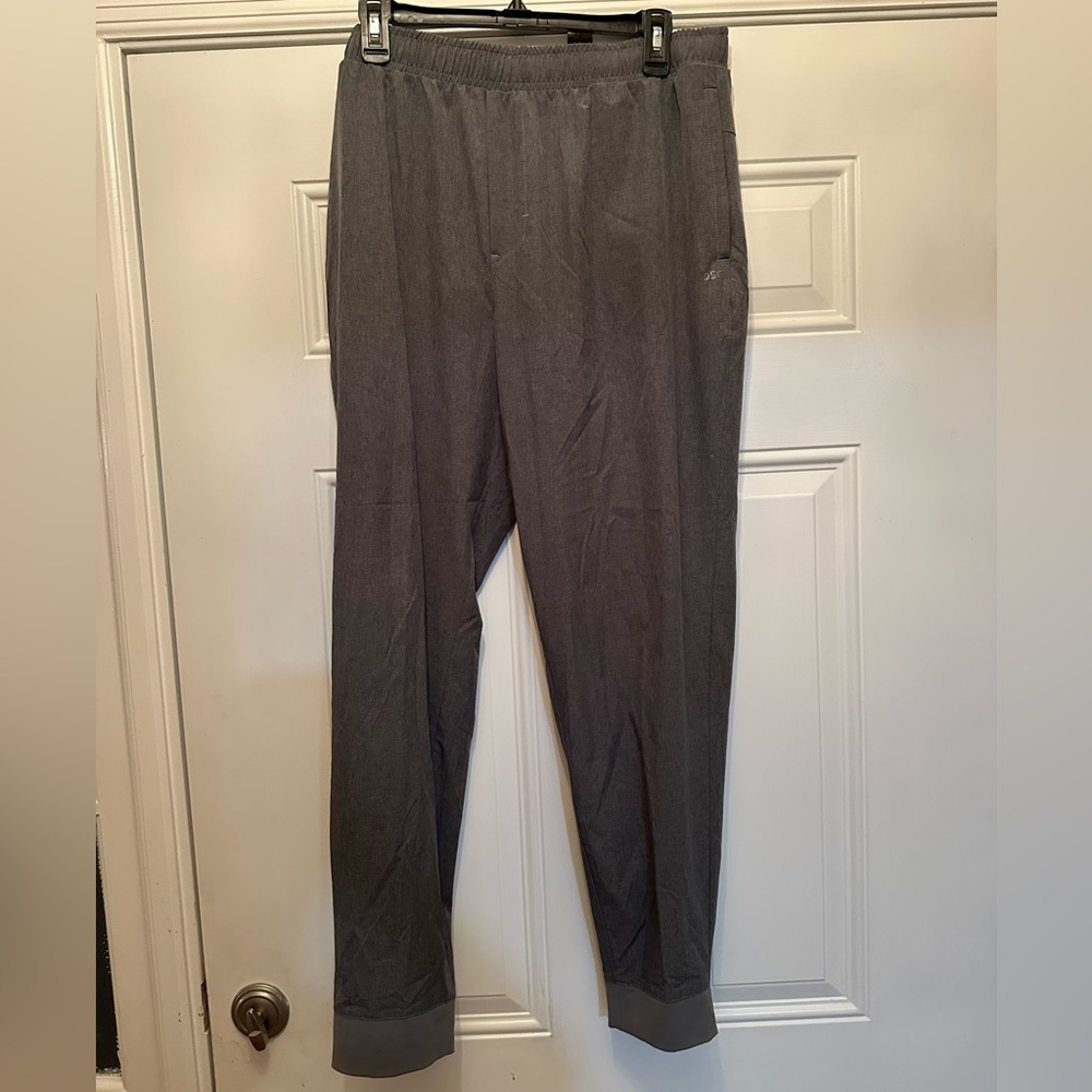 DSG heahered gray men’s joggers thin athletic material size large